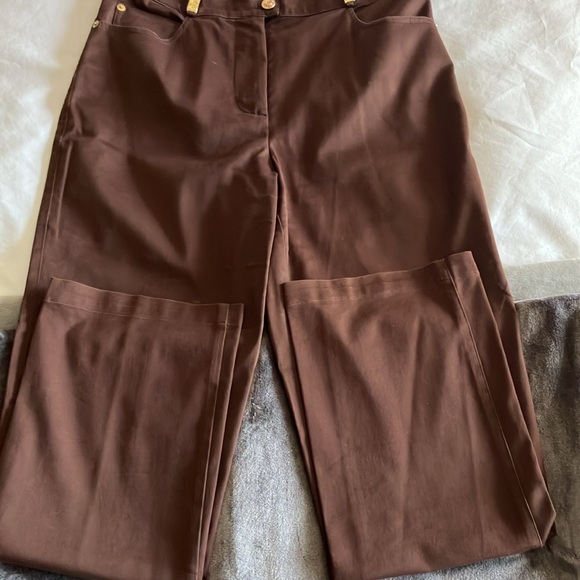 St. John Sport by Marie Gray, brown pant size 8 - Picture 3 of 4